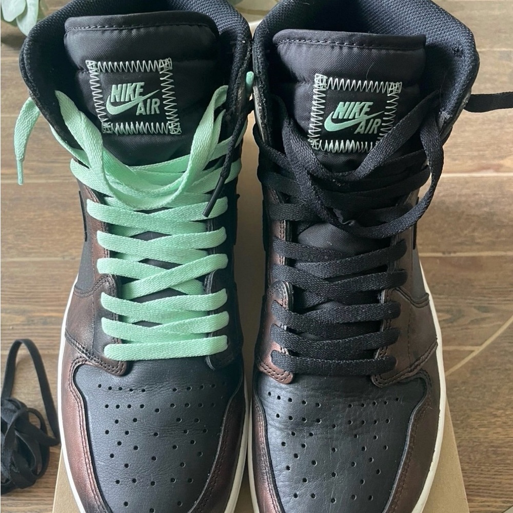 Nike Air Men's Black and Brown Sneakers with Mint Accents